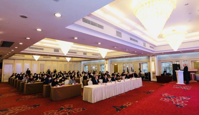 稳中求进谋发展锐意进取开新篇 | 人才集团召开2022年度工作部署会议