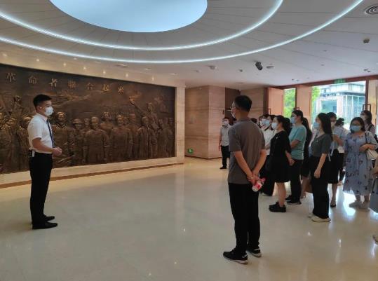 推动党史学习教育常态化制度化——437ccm·必赢国际集团开展迎二十大主题党日活动